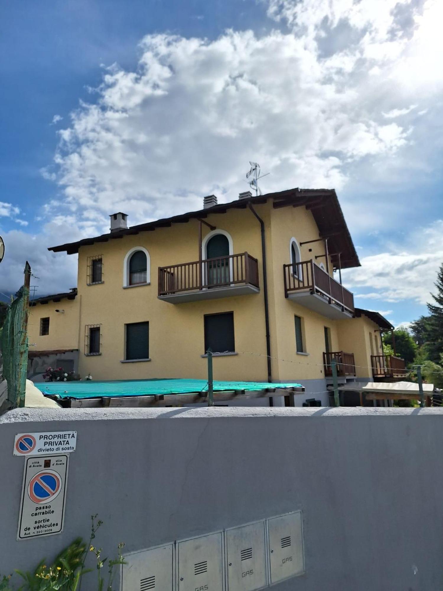 Aosta Holiday Apartments - Edelweiss Extérieur photo